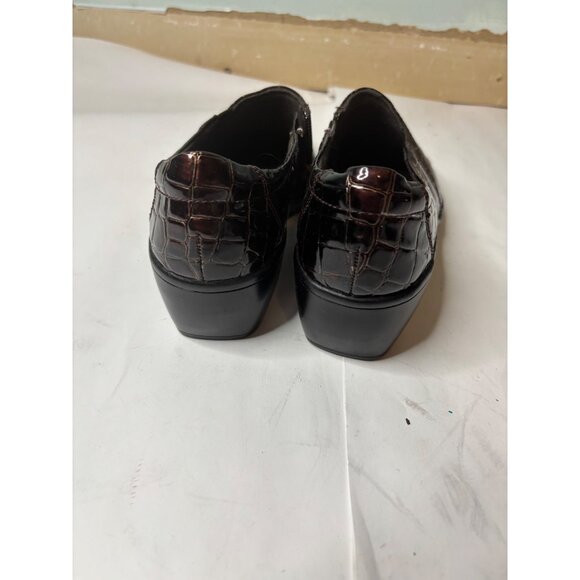 Clarks Bendables Croc Embossed Slip On Loafers Brown Sz 6 Patent Leather Look - Picture 3 of 11